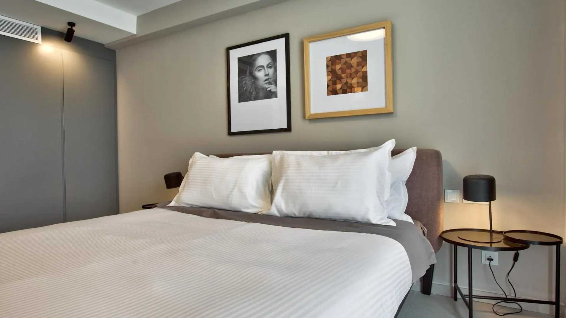 Sea Front Spacious Valletta Views Apartments Sliema