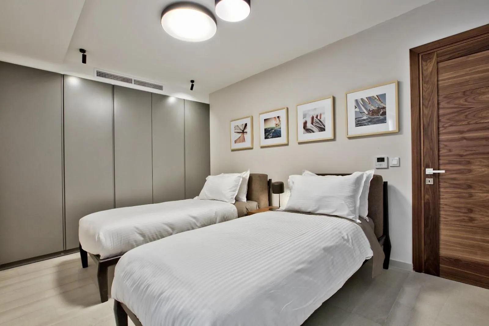 Sea Front Spacious Valletta Views Apartments Sliema