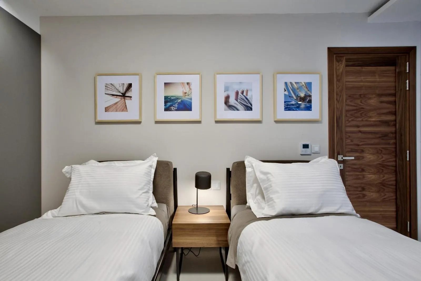 Sea Front Spacious Valletta Views Apartments Sliema 0*,  Malta